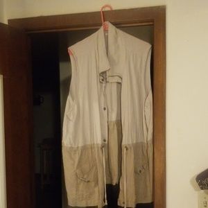 Maurices 2 toned canvas vest